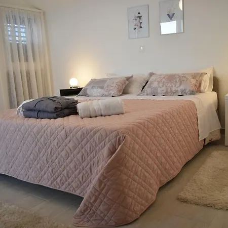 Pehar Konukevi Makarska