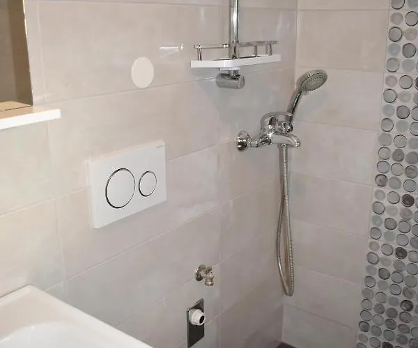 Pehar Konukevi Makarska