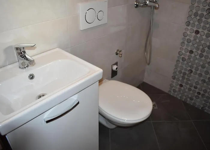 Pehar Konukevi Makarska